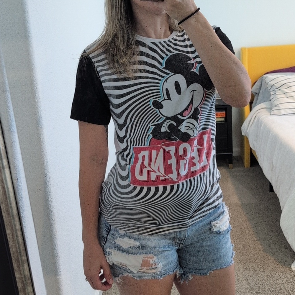 Disney Shirt Mickey Mouse Legend T-shirt Black and White Zebra‎ Stripe XS/S